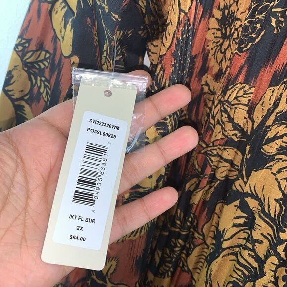 SUNNY LEIGH PLUS PLEATED TOP WITH LACE SHOULDER, Burgundy,2x,NWT - Picture 7 of 7